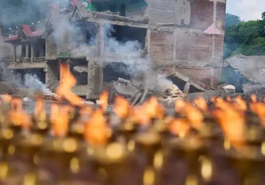 致命洪水造成至少1,300人死亡 尼泊尔宣布哀悼日