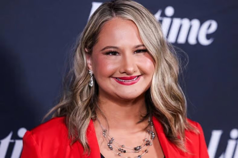 吉普赛·罗斯·布兰查德 (Gypsy Rose Blanchard) 在一生难忘的一晚：关于有争议的 FYC 活动的对话