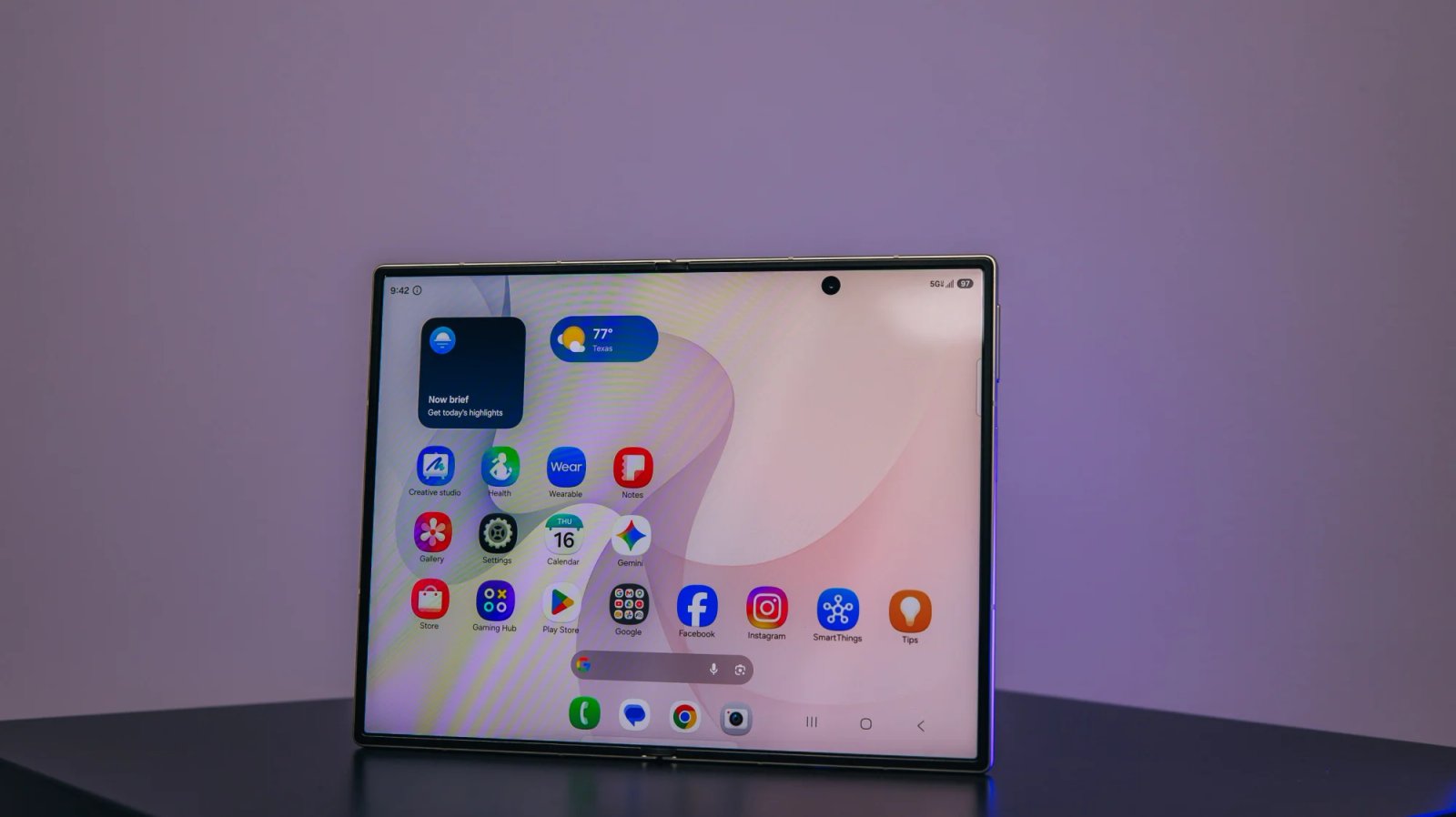 Galaxy zfold8 内屏幕上的主屏幕